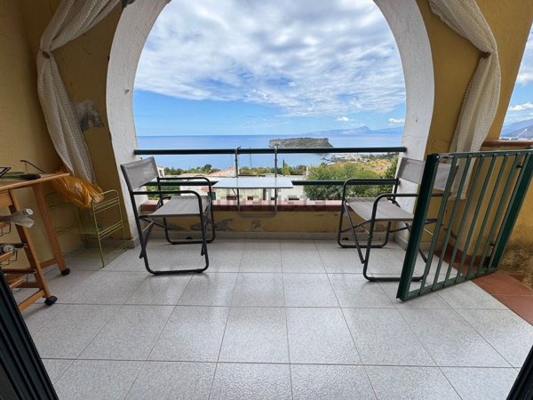 casa indipendente in vendita a San Nicola Arcella