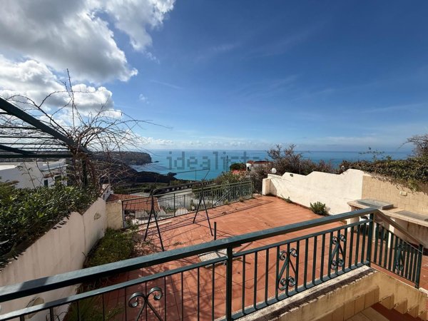 casa indipendente in vendita a San Nicola Arcella