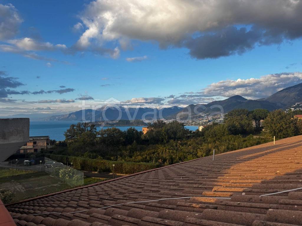 casa indipendente in vendita a San Nicola Arcella