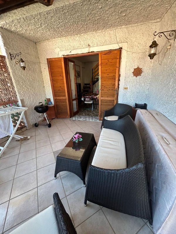 casa indipendente in vendita a San Nicola Arcella