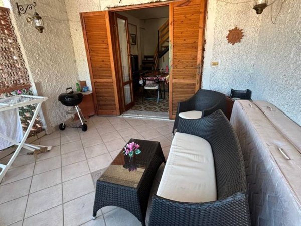 casa indipendente in vendita a San Nicola Arcella