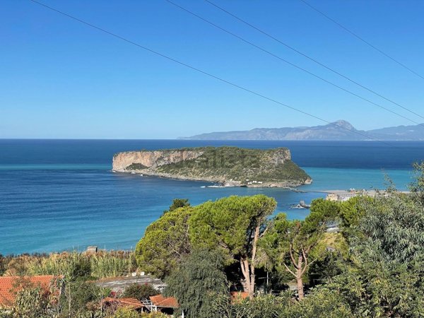 casa indipendente in vendita a San Nicola Arcella