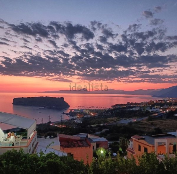 casa indipendente in vendita a San Nicola Arcella