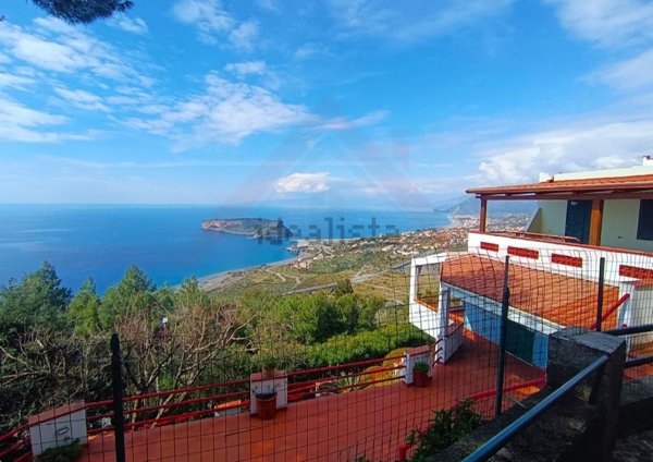 casa indipendente in vendita a San Nicola Arcella