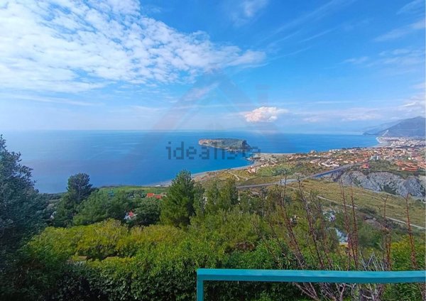 casa indipendente in vendita a San Nicola Arcella