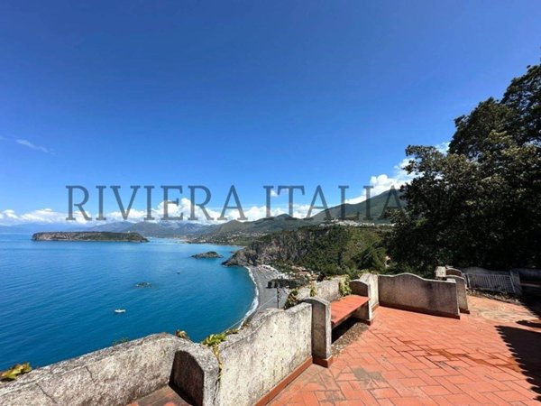 casa indipendente in vendita a San Nicola Arcella