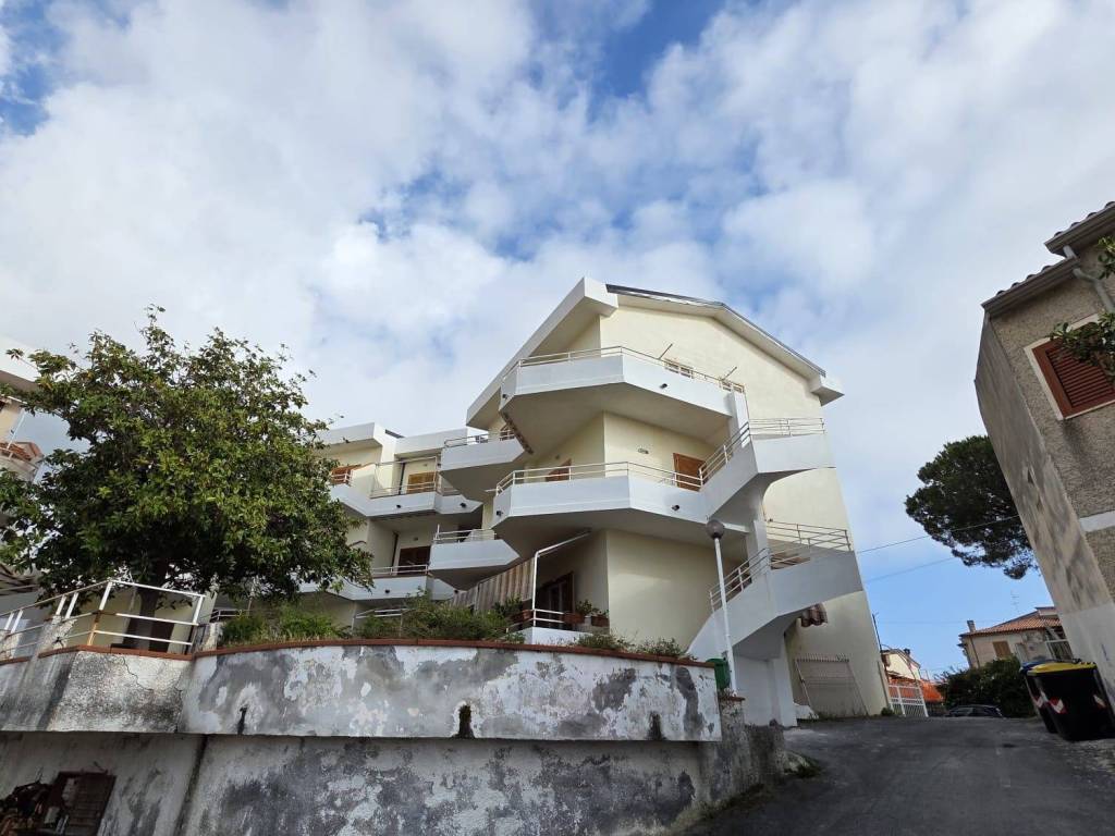 appartamento in vendita a San Nicola Arcella