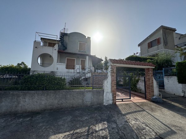 casa indipendente in vendita a San Nicola Arcella