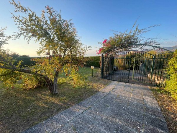 casa indipendente in vendita a San Nicola Arcella