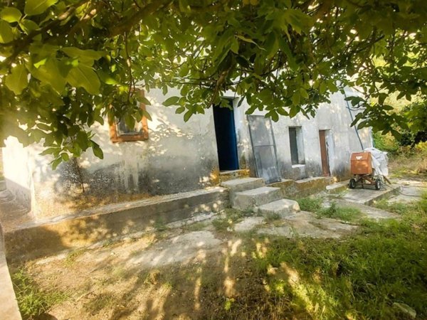 casa indipendente in vendita a San Pietro in Amantea in zona Giardini