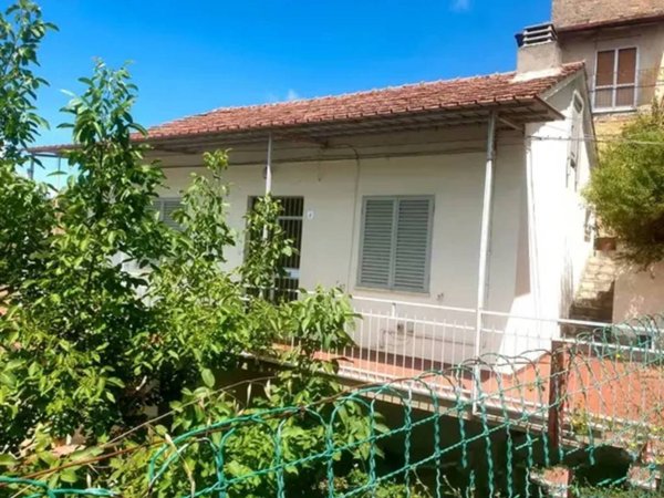casa indipendente in vendita a San Pietro in Guarano in zona San Benedetto