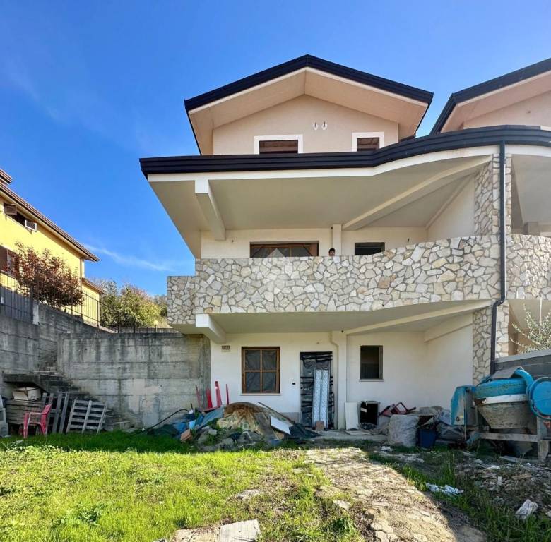 casa indipendente in vendita a San Pietro in Guarano