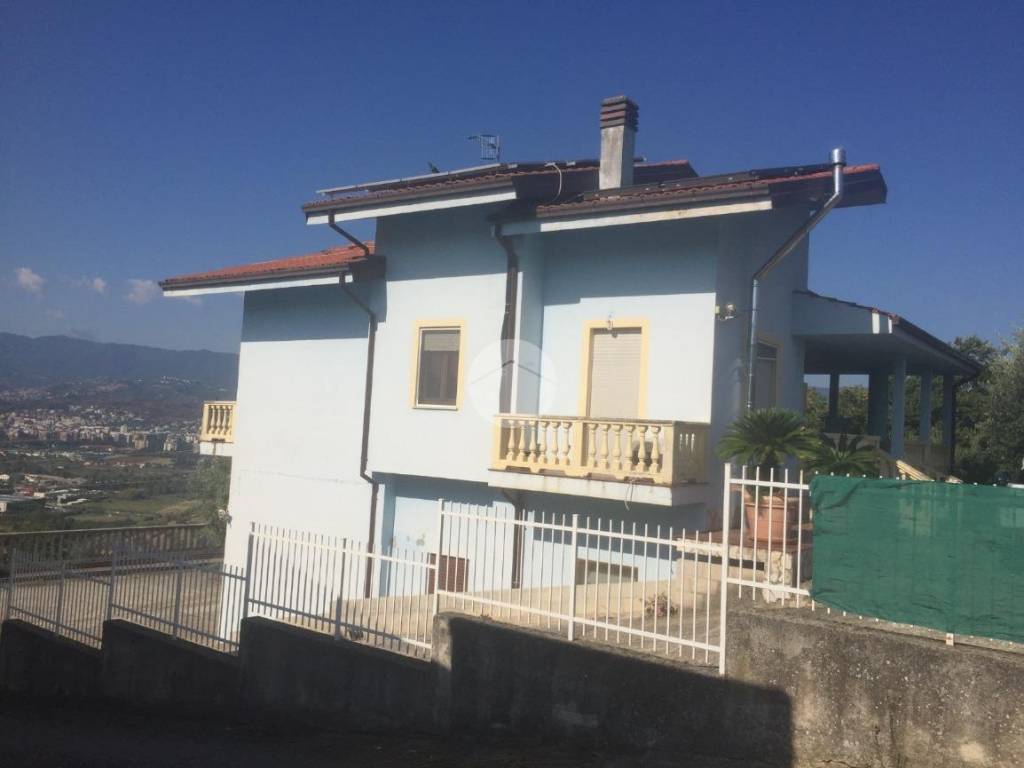 casa indipendente in vendita a San Pietro in Guarano