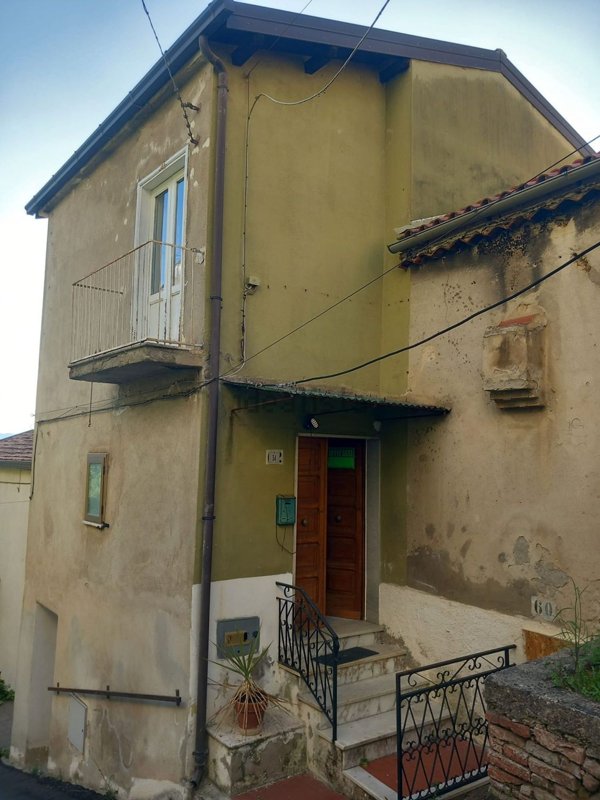 casa semindipendente in vendita a San Pietro in Guarano in zona Redipiano