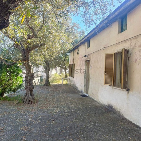 quadrivano in vendita a San Pietro in Guarano in zona Redipiano