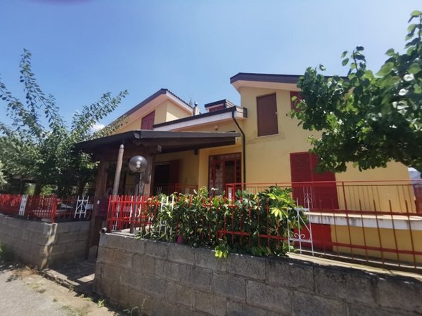 casa indipendente in vendita a Santa Domenica Talao