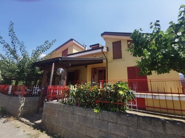 casa indipendente in vendita a Santa Domenica Talao