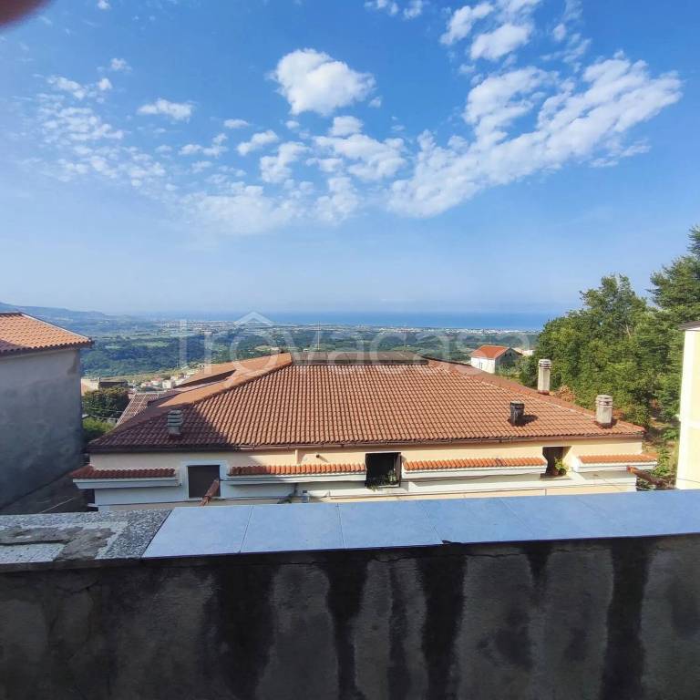 casa indipendente in vendita a Santa Domenica Talao