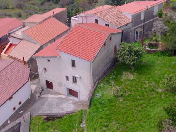 casa indipendente in vendita a Santa Domenica Talao