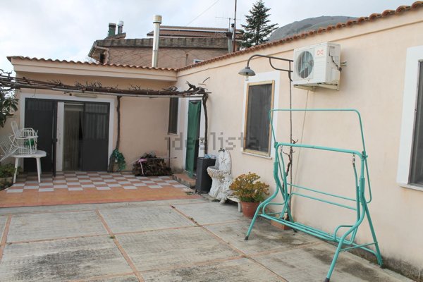 casa indipendente in vendita a Santa Domenica Talao