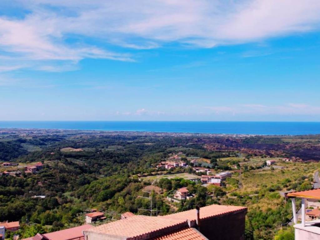 casa indipendente in vendita a Santa Domenica Talao