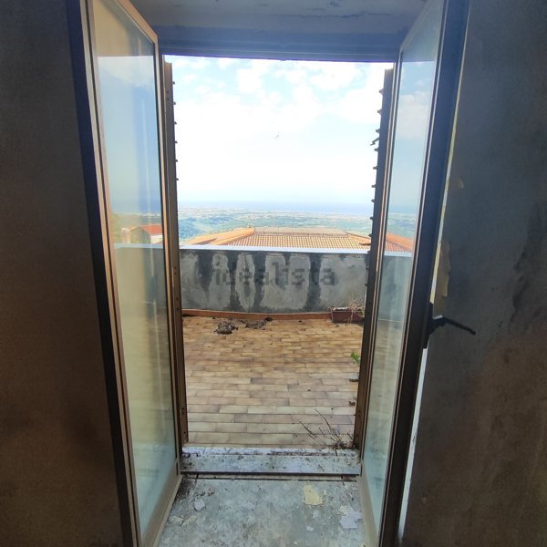 casa indipendente in vendita a Santa Domenica Talao