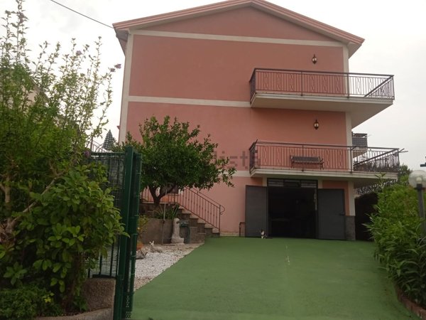 casa indipendente in vendita a Santa Domenica Talao