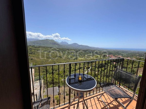 casa indipendente in vendita a Santa Domenica Talao