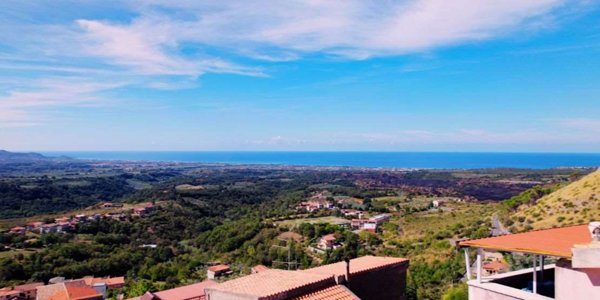 casa indipendente in vendita a Santa Domenica Talao