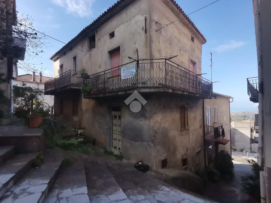 casa indipendente in vendita a Santa Maria del Cedro