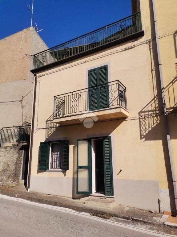 casa semindipendente in vendita a Santa Maria del Cedro