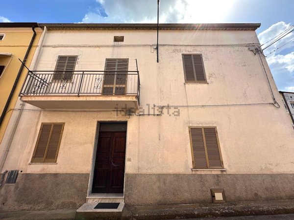 casa indipendente in vendita a Santa Maria del Cedro