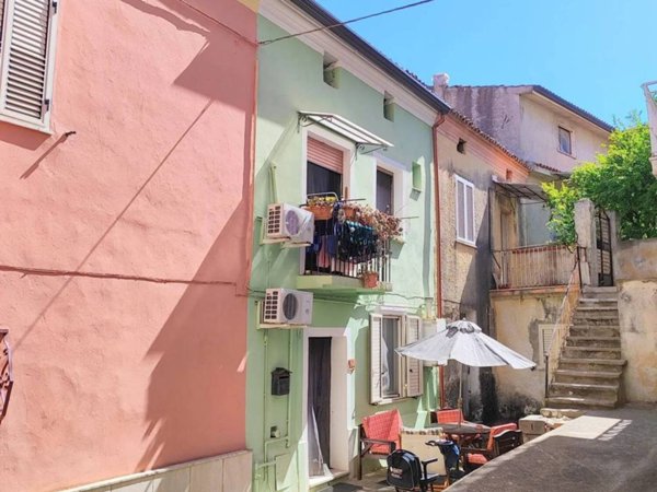 casa indipendente in vendita a Santa Maria del Cedro