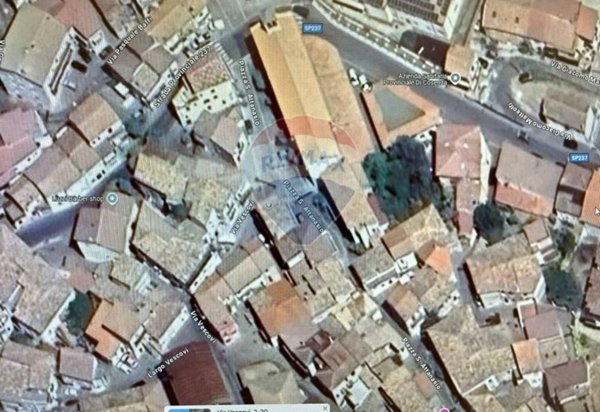 casa indipendente in vendita a Santa Sofia d'Epiro