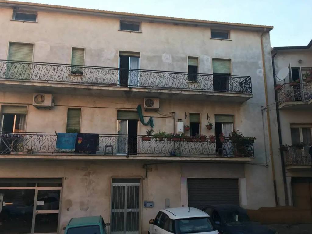 appartamento in vendita a Santa Sofia d'Epiro