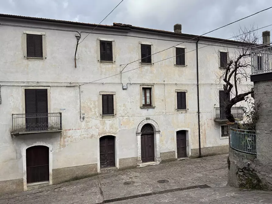 casa indipendente in vendita a Santo Stefano di Rogliano