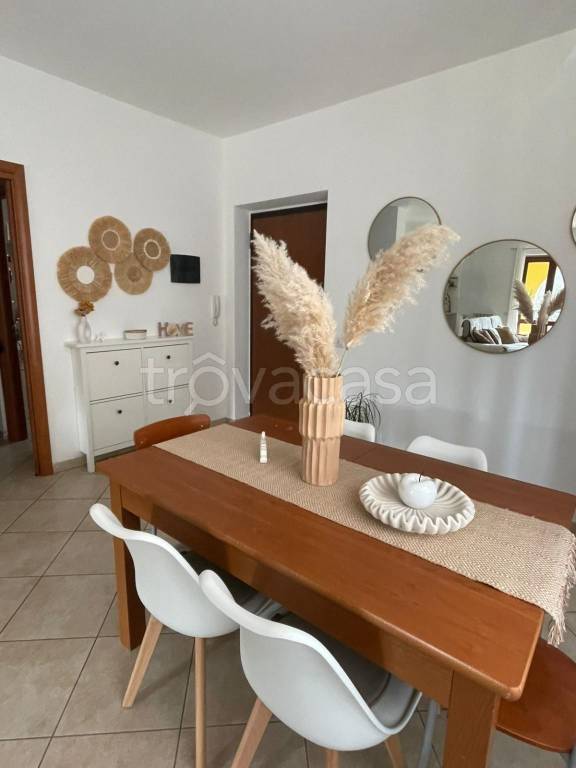 casa indipendente in vendita a Santo Stefano di Rogliano