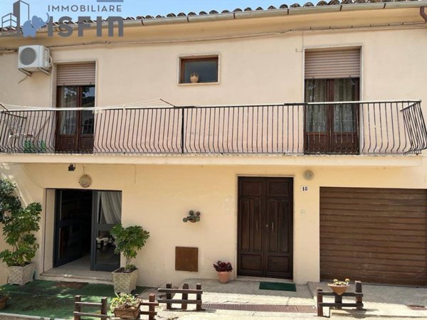 appartamento in vendita a San Vincenzo La Costa in zona San Sisto