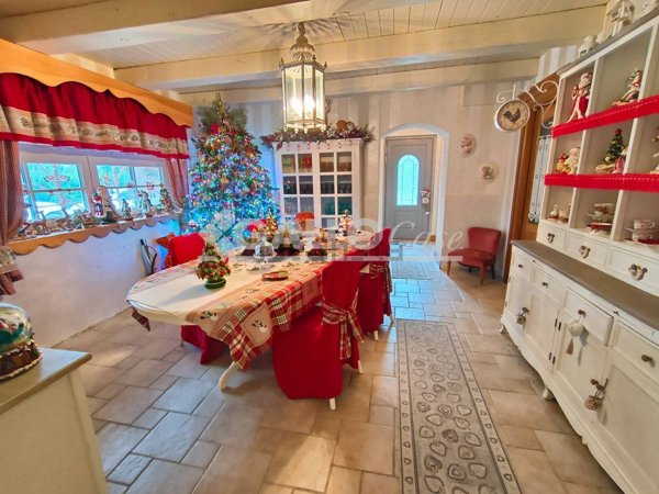 casa indipendente in vendita a San Vincenzo La Costa