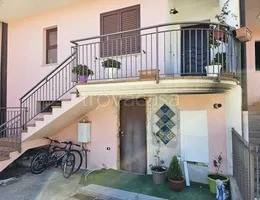casa indipendente in vendita a San Vincenzo La Costa