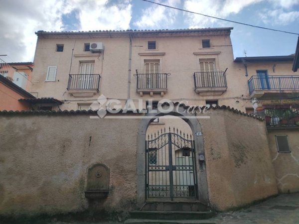 casa indipendente in vendita a San Vincenzo La Costa in zona Gesuiti