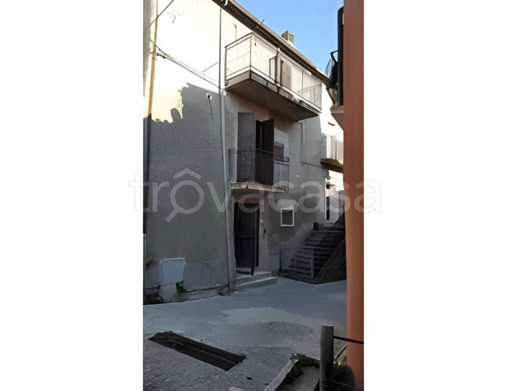 casa indipendente in vendita a San Vincenzo La Costa