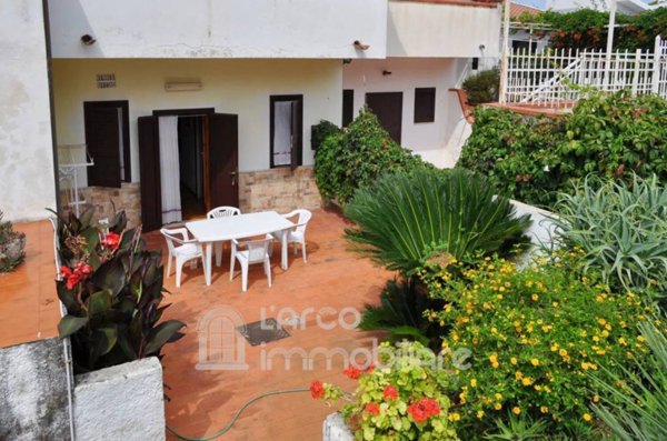casa indipendente in vendita a Scalea