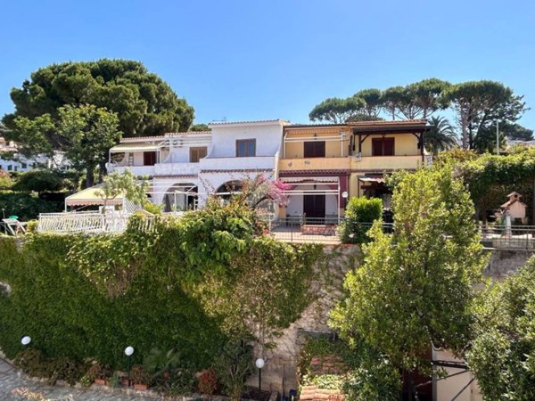 casa indipendente in vendita a Scalea