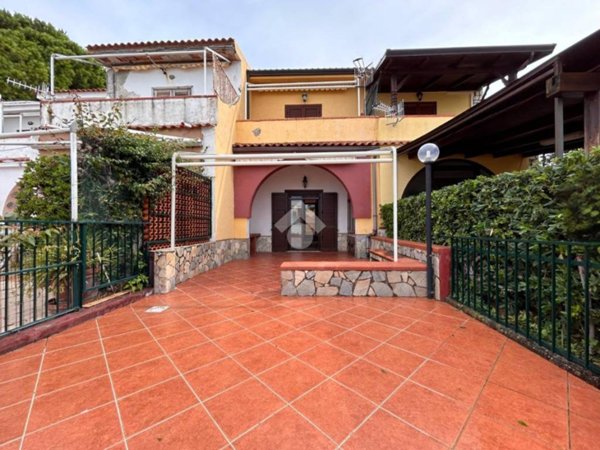 casa indipendente in vendita a Scalea