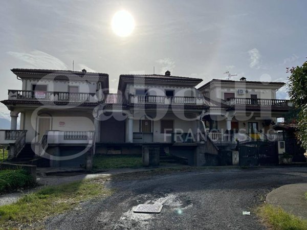 casa indipendente in vendita a Scalea