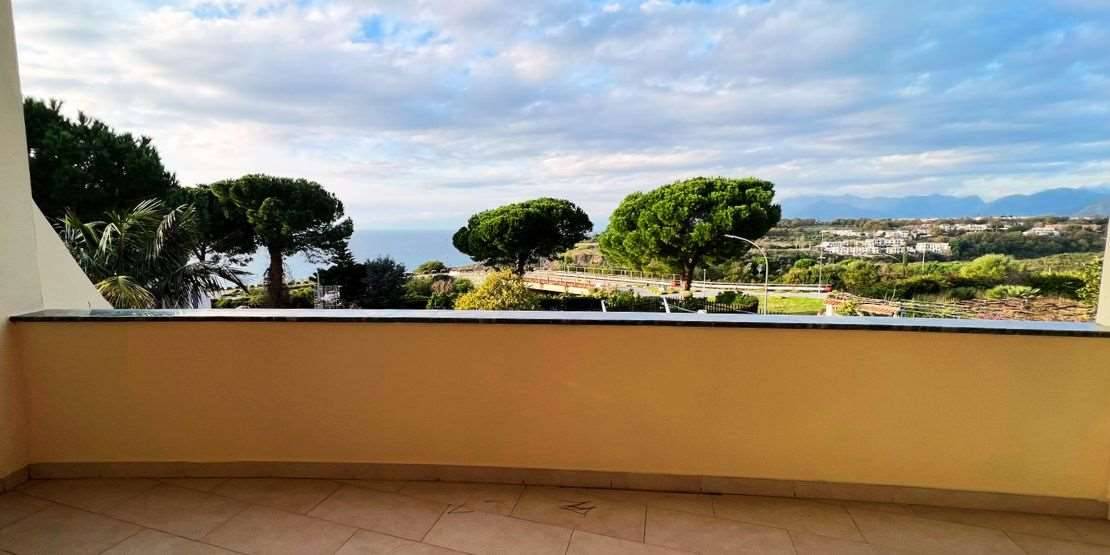 casa indipendente in vendita a Scalea