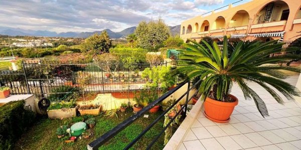 casa indipendente in vendita a Scalea