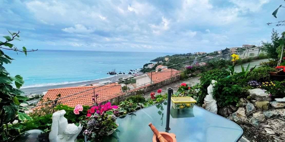 casa indipendente in vendita a Scalea