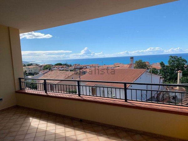 casa indipendente in vendita a Scalea